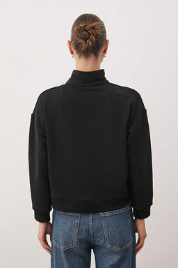 Siyah Dik Yaka Asimetrik Fermuar Detayl? Regular Orme Sweatshirt TWOAW26SW00232 - Trendyolmilla фото 4
