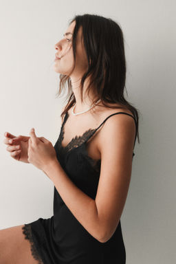 Camis?n lencero con ribetes de encaje - H&m фото 4