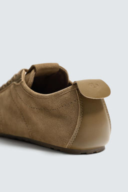 Кроссовки Zapatilla кожаные коричневые