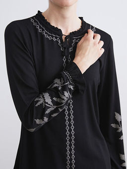 F?rf?rl? Ba?lamal? Yaka Desenli Bluz