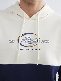 Uzun Kollu Renk Bloklu Erkek Hoodie