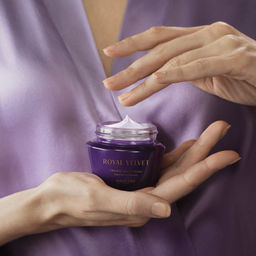 Подтягивающий ночной крем Royal Velvet