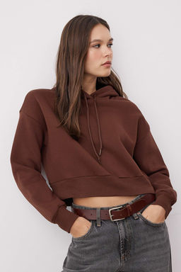 Kahverengi Kal?n Ici Polarl? Kapusonlu Rahat Kesim Crop Basic Orme Sweatshirt TWOAW24SW00105