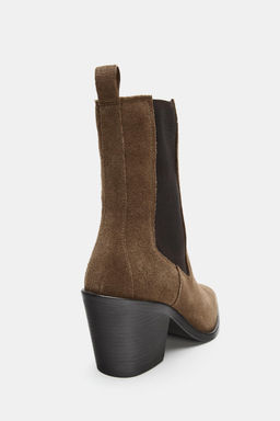 SPLIT SUEDE HEELED ANKLE BOOTS