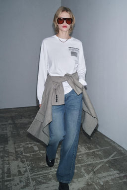 SCULPTURE PRINT LONG SLEEVE T-SHIRT
