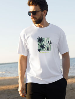 Свободная футболка с авторским принтом