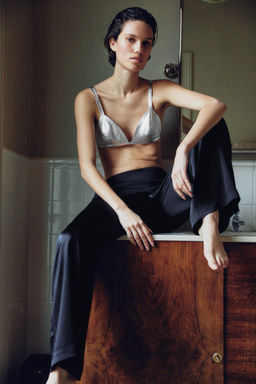 HIGH-WAIST SATIN TROUSERS - Zara фото 15