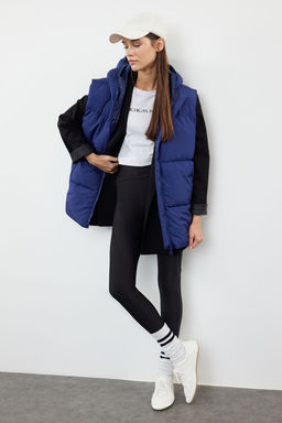 TRENDYOLMILLA Koyu Mavi Oversize Kapusonlu Su Itici Sisme Yelek TWOAW24YE00019