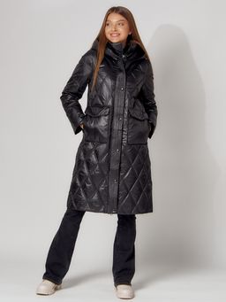 Пальто утепленное стеганое зимнее женское черного цвета 448602Ch - Mtforce фото 2
