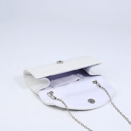 Сумка-клатч на магните, длинная цепь, цвет белый