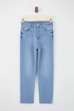 Mavi Yuksek Bel Az Esnek Mom Jeans TWOSS26JE00108