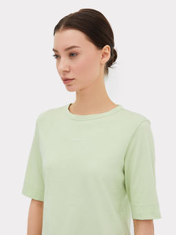 Футболка женская в зеленом цвете с печатью - Mark formelle фото 4