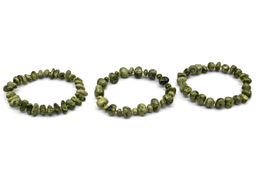 Браслет из змеевика галтовка Радуга камня