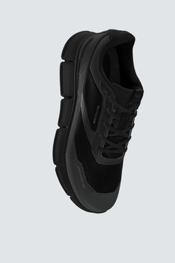 MONOCHROME TECHNICAL TRAINERS - Zara фото 4
