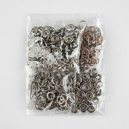 Цена за 200 шт. Кнопка рубашечная, открытая, d=9.5 мм, светло-коричневая