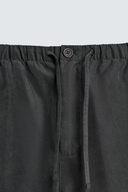 PANTAL?N FLUIDO RELAXED FIT / Gris oscuro