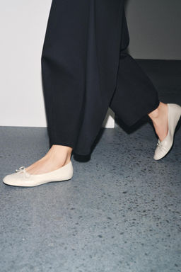 SOFT LEATHER BALLERINA SHOES WITH BOW