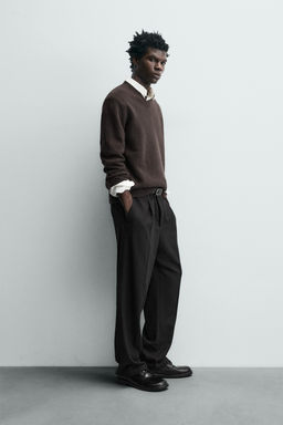 100% WOOL V-NECK JUMPER LIMITED EDITION