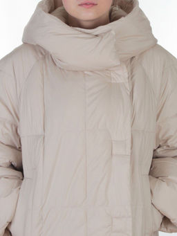 8892 LT. BEIGE Пальто зимнее женское (200 гр. холлофайбер)