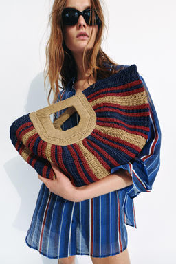 BOLSO ESTAMPADO EFECTO TRENZADO / Multicolor