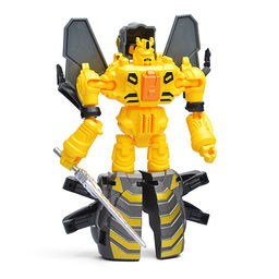 Робот трансформирующийся в насекомое, в коробке