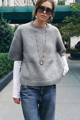 OVERSIZED KNIT SHORT SLEEVE SWEATER - Zara фото 2