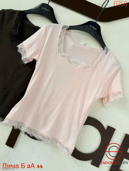 Футболка женская с гипюром