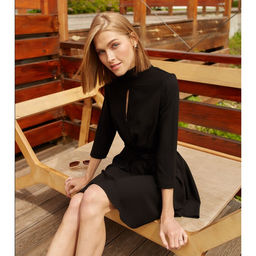 Платье женское короткое MINAKU: Green trend, чёрное, размер 48
