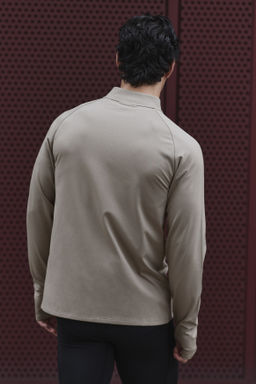 Top de deporte capa intermedia con ThermoMove - H&m фото 9