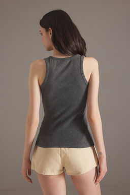 TRENDYOLMILLA Antrasit Y?kamal? Z?mba Detayl? Fitted/Vucuda Oturan Orme Atlet TWOSS25AL00015  фото 4