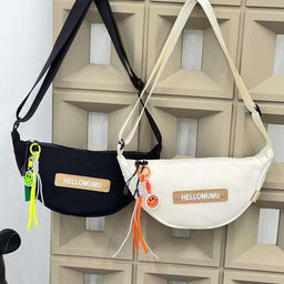 Сумка бананка Hollomumu с брелком в ассортименте - Storyland фото 2