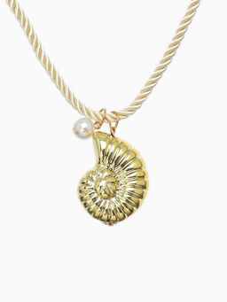 Кулон на жгуте текстильном "Ракушка", цвет бело-золотой