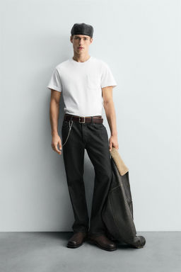 RELAXED FIT T-SHIRT WITH POCKET