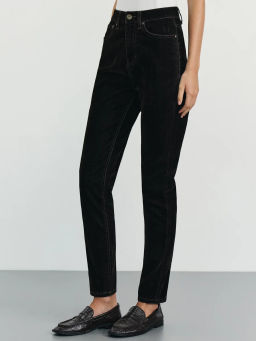 Джинсы SLIM с бархатистым эффектом / Zarina