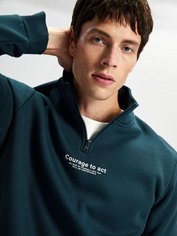 Dik Yaka Uzun Kollu Bask?l? Erkek Kal?n Sweatshirt