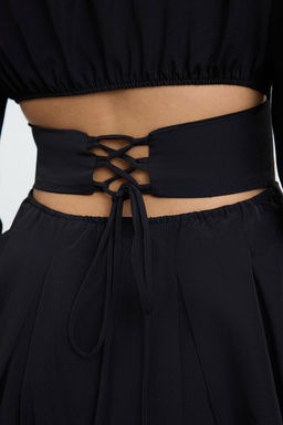 Siyah Korse Detayl? Poplin K?sa Abiye Gece Mezuniyet Elbisesi TPRAW25EL00108