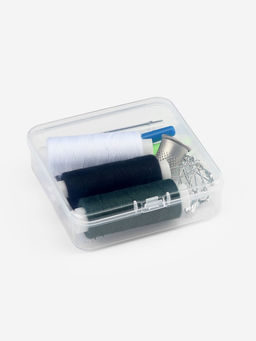 Швейный набор 31 предмет в пластиковой коробке 7,5*7,5*2,5 АУ