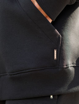 D49.062 Джемпер женский черный - Vilatte фото 5