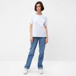 Футболка женская MINAKU Future, цвет белый, размер 52