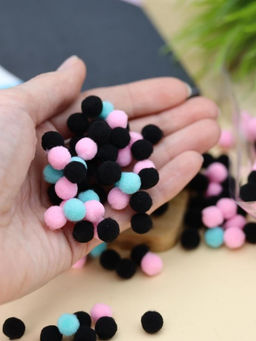 Картина из помпонов на подрамнике Draw Me! Panda, (20 х 20 см)