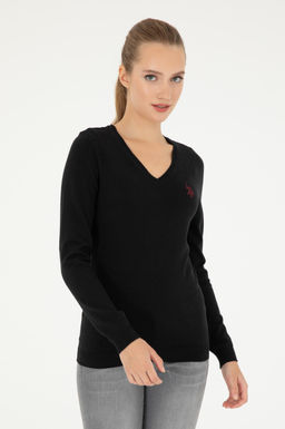 Женский черный базовый свитер с v-образным вырезом