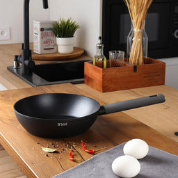 Сковорода с антипригарным покрытием д24см Accent h6,5см, s2мм, дно д17,6см, s3,3мм, глубокая, кованный алюминий, бакелитовая ручка, TalleR (Китай) Подходит для всех видов плит, включая индукционную. - Домашняя мода фото 5