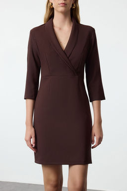 Kahverengi Mini V Yaka Dokuma Elbise TWOAW23EL00384