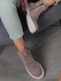 Ботинки 228.V.1541be. Капучино замша/Байка