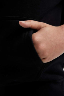 Толстые спортивные штаны для мальчиков с эластичными карманами на шнуровке на талии - Defacto фото 8