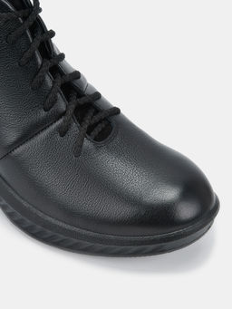 Кроссовки женские SHARM