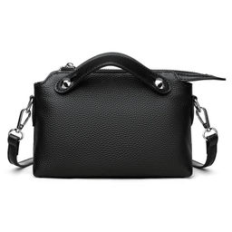 Bags Сумка женская / кожа / 	 0110911