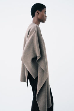SHORT KNITTED COAT WITH SCARF - Zara фото 17