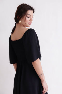 Платье черное с узлом в области груди Martichelli