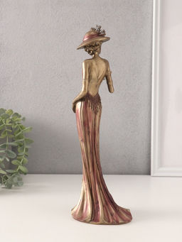 Фигурка полистоун «Девушка в платье 20-30-х годов с бокалом», 12.5×9.5×31.5 см